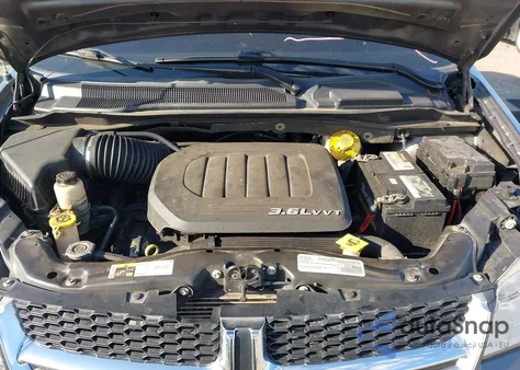 2016 Dodge Grand Caravan Sxt z USA, uszkodzony, nr VIN 2C4RDGCG0GR322067